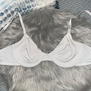 Liz Claiborne Bra